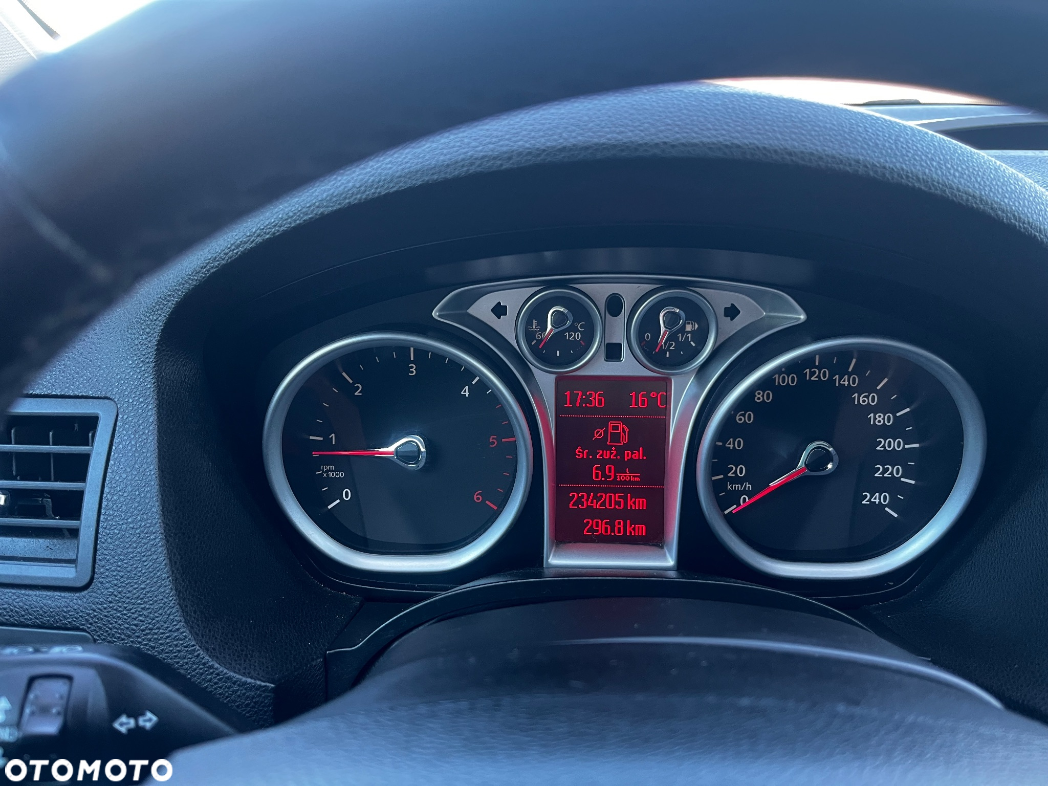 Ford Kuga 2.0 TDCi 4x4 Titanium - 18
