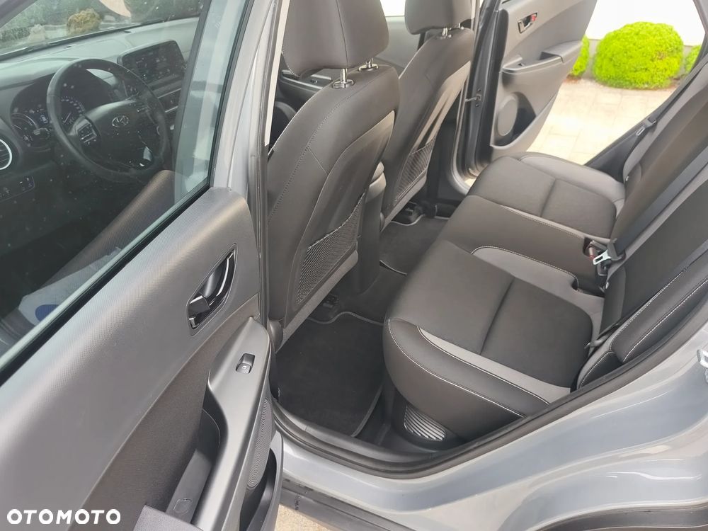 Hyundai Kona 1.6 GDI DCT Premium - 17
