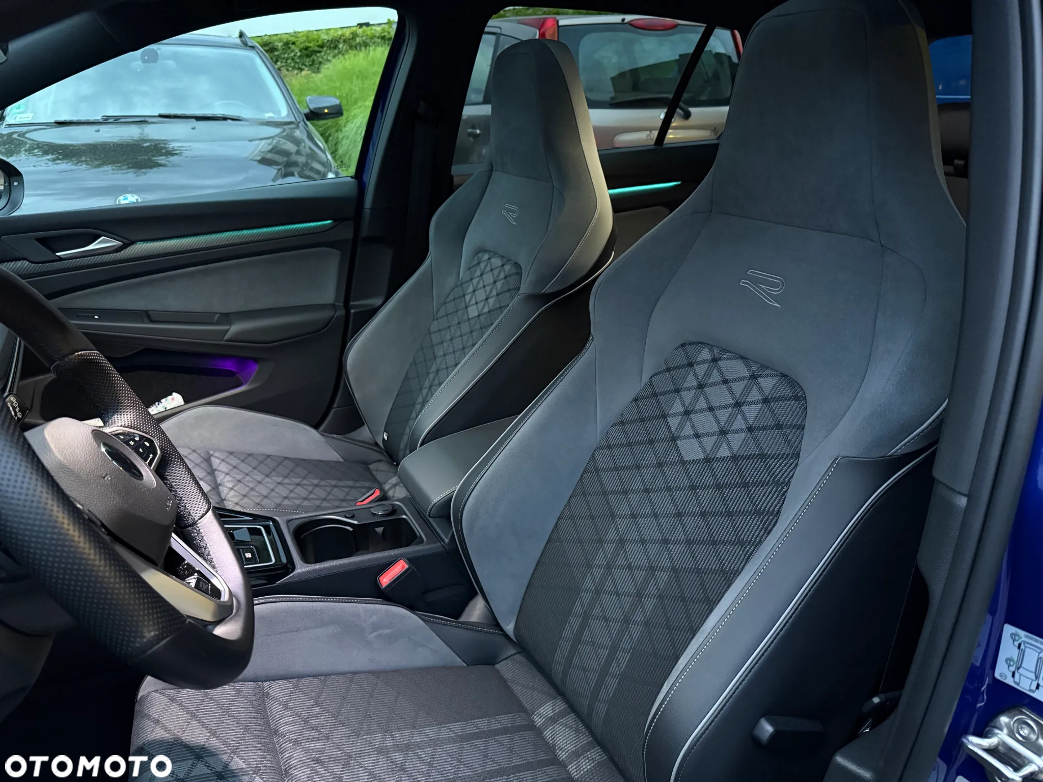 Volkswagen Golf 2.0 TSI OPF 4Motion DSG R-Line - 10
