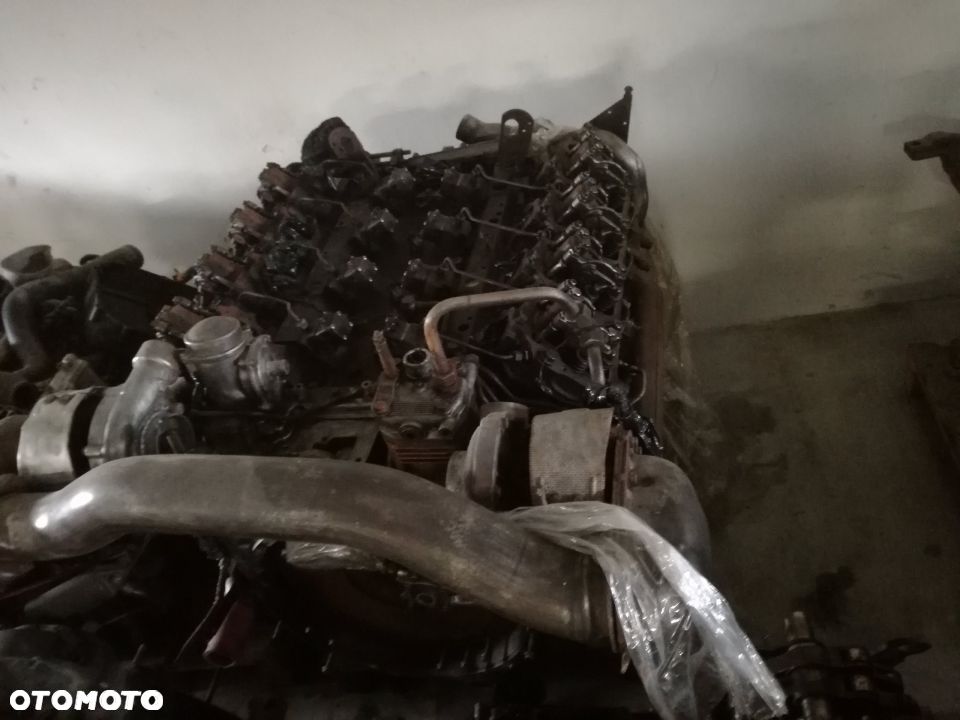 SILNIK SŁUPEK BLOK MERCEDES ACTROS V8 2004 ROK - 1