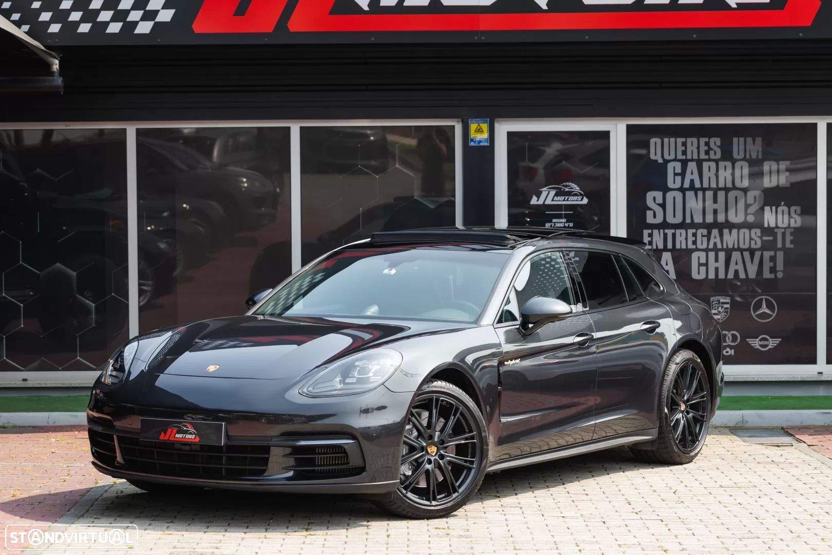 Porsche Panamera Sport Turismo 4S E-Hybrid - 1
