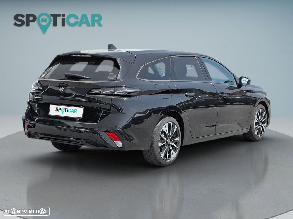 Peugeot 308 SW 1.2 Hybrid Allure e-DCS6 — fotografia 9
