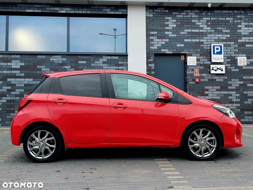 Toyota Yaris 1.33 Premium - 3