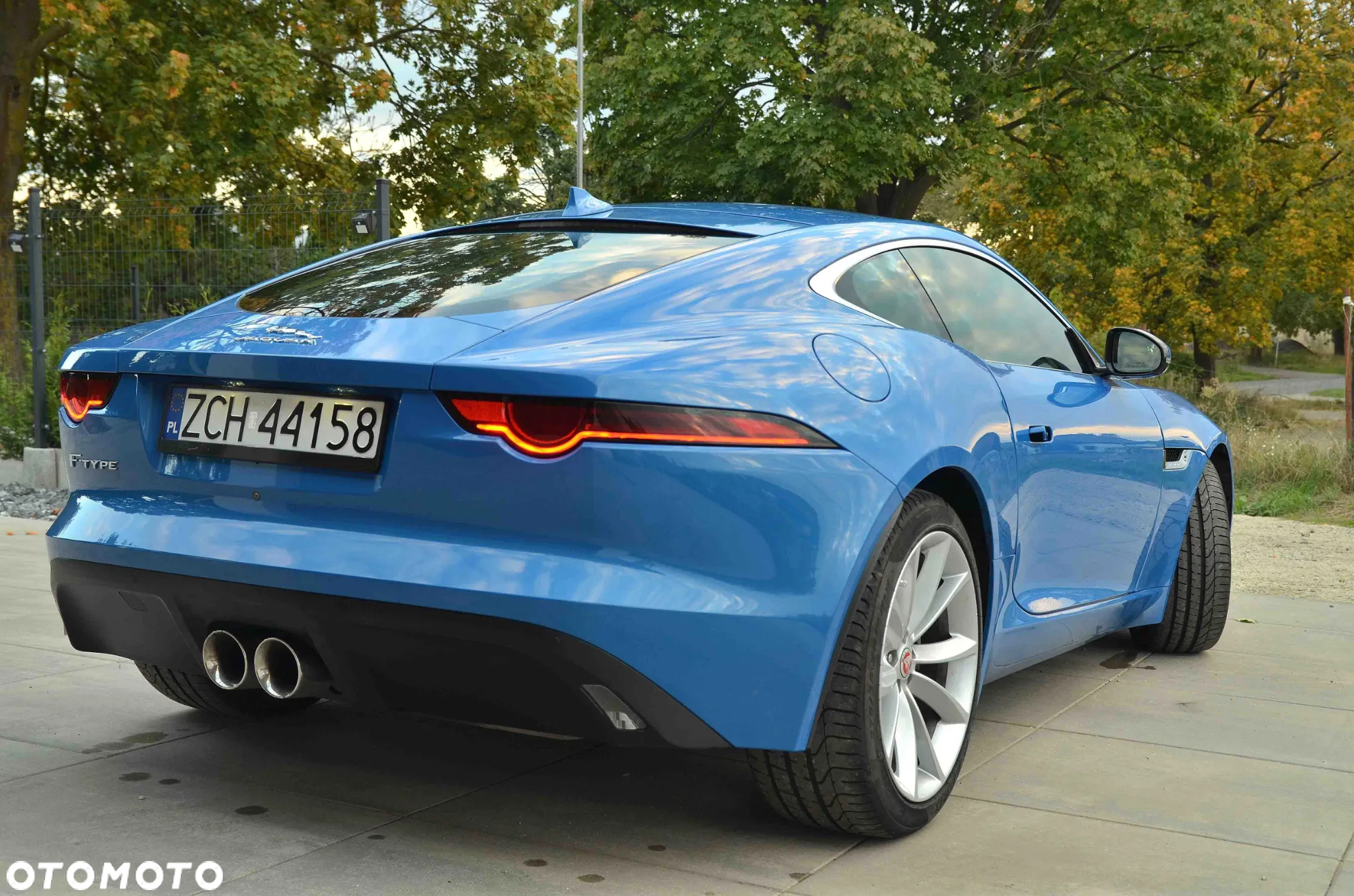 Jaguar F-Type Coupe Chequered Flag - 14