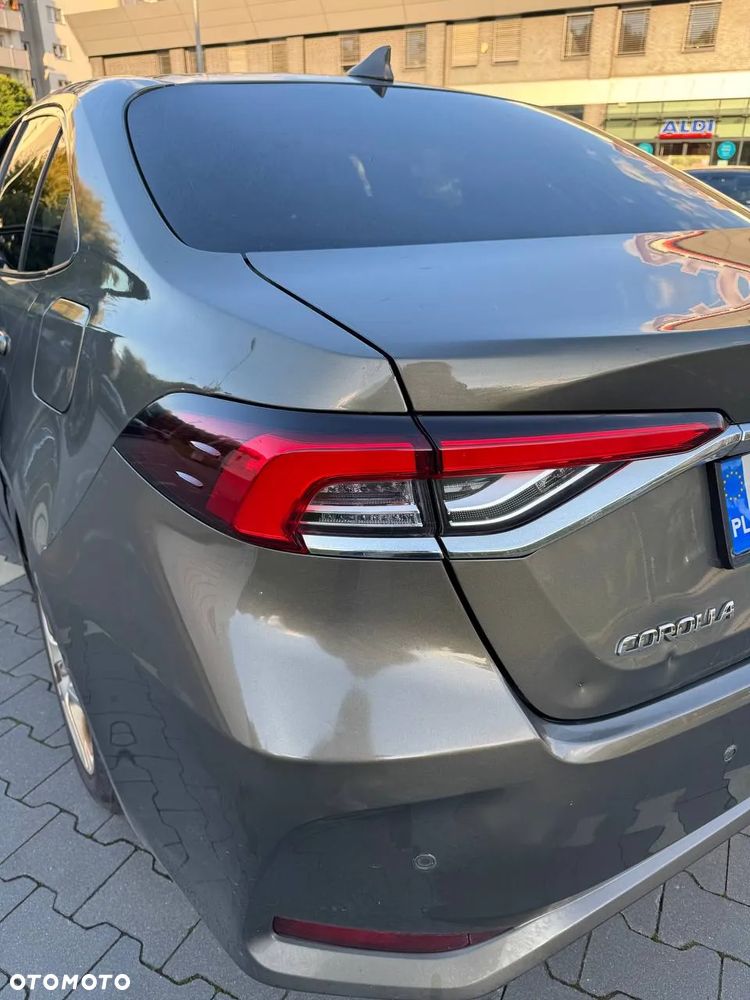 Toyota Corolla 1.8 Hybrid Executive - 21
