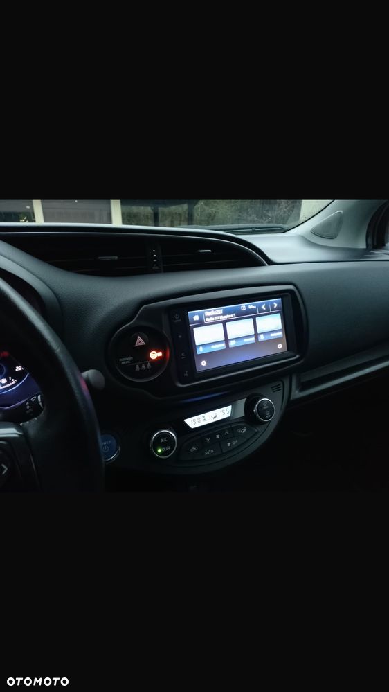 Toyota Yaris 1.5 VVT-i Y20 Club - 11