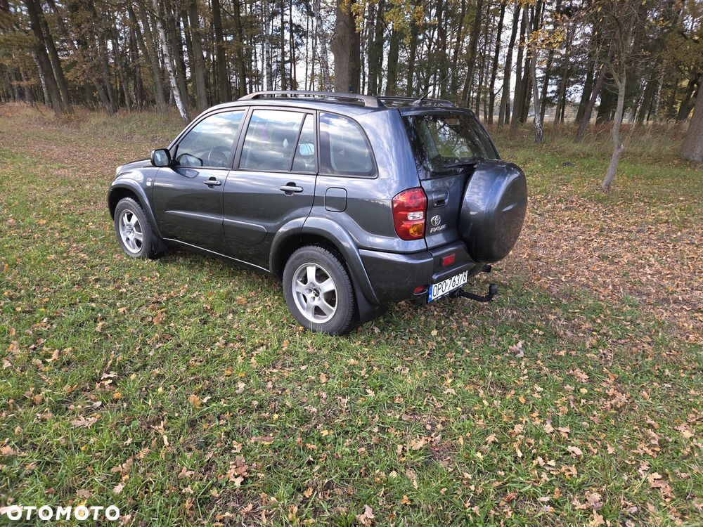 Toyota RAV4 - 4