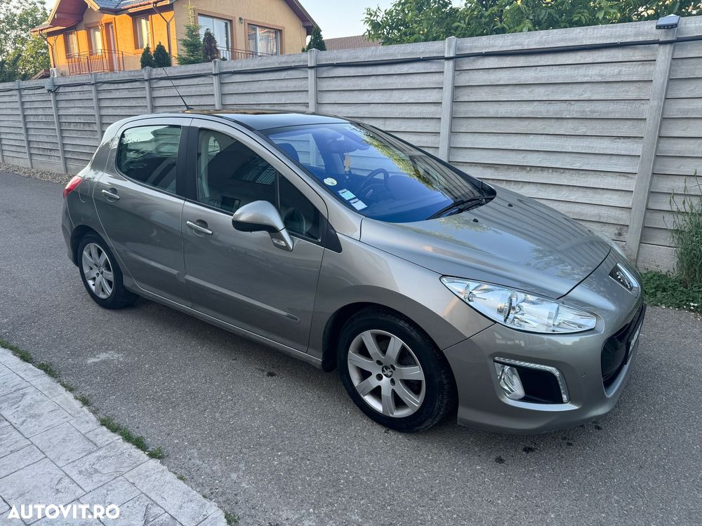 Peugeot 308 - 1