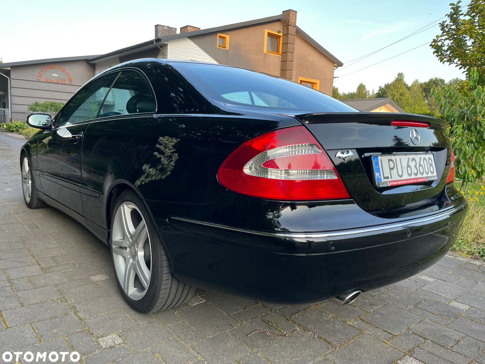 Mercedes-Benz CLK 320 - 32