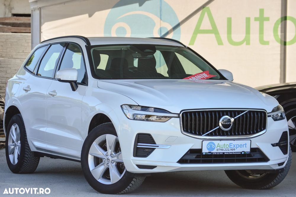 Volvo XC 60 B4 MHEV AT8 AWD Momentum Pro - 30
