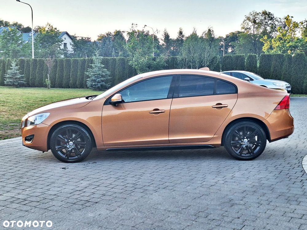 Volvo S60 D3 Geartronic - 9