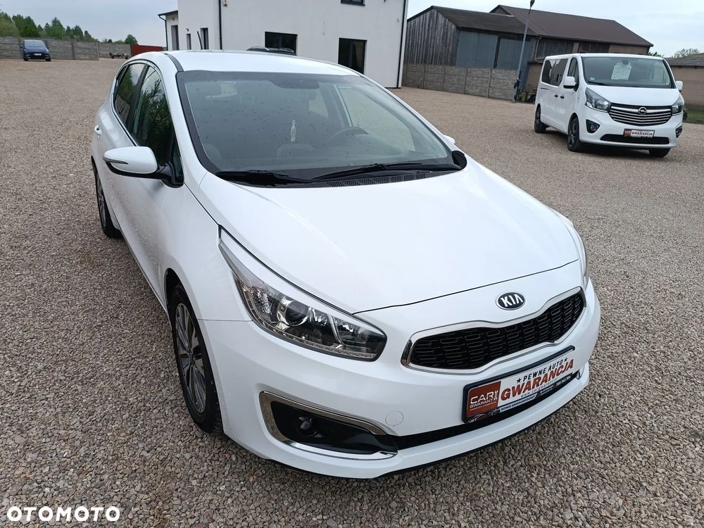 Kia Ceed 1.6 CRDi S - 10