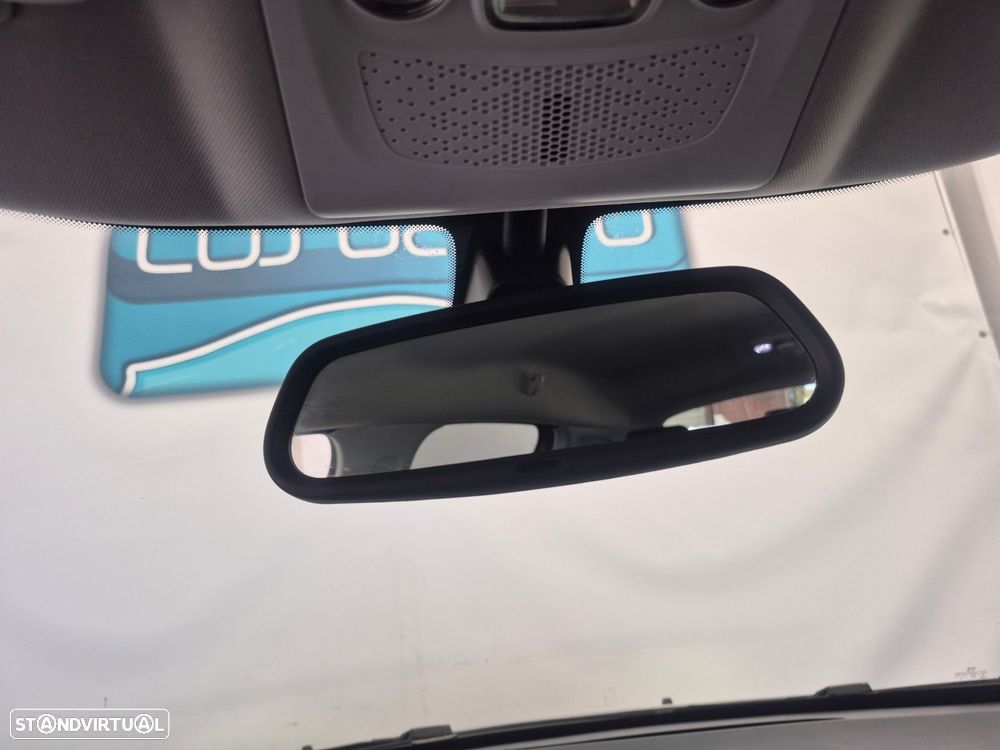 Peugeot 2008 1.2 PureTech Allure - 21