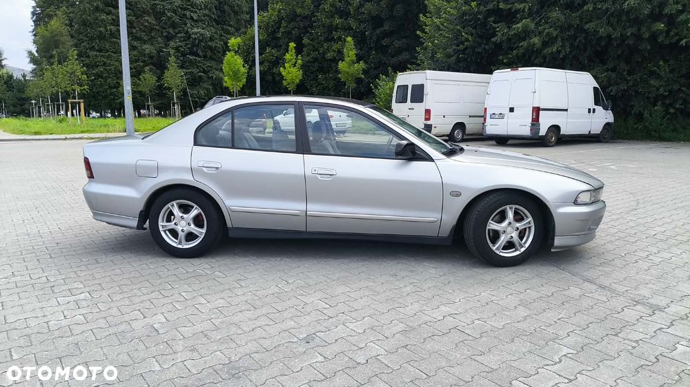 Mitsubishi Galant 2.5 V6 - 4