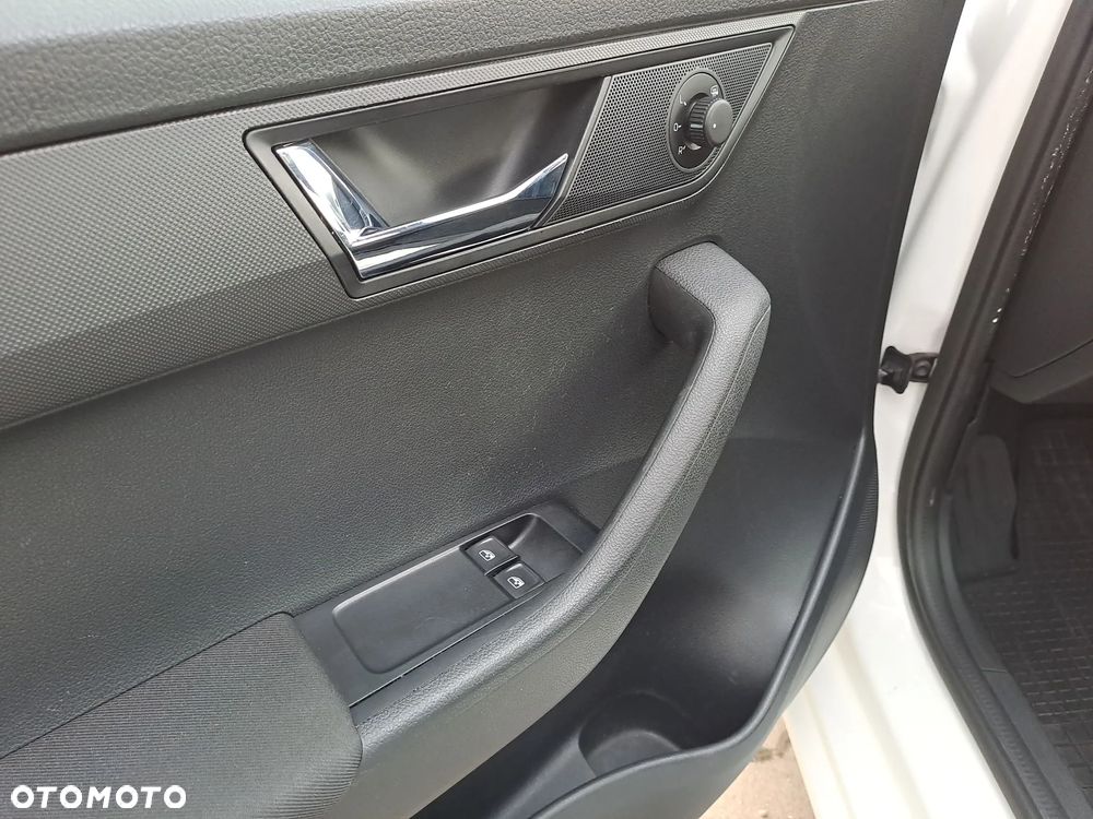 Skoda Fabia 1.0 TSI Ambition - 19