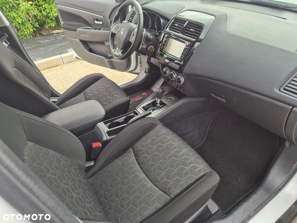 Mitsubishi ASX 2.0 2WD Intro Edition - 14