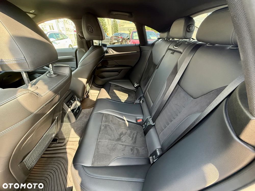 BMW i4 80.7kWh eDrive 40 M Sport - 16