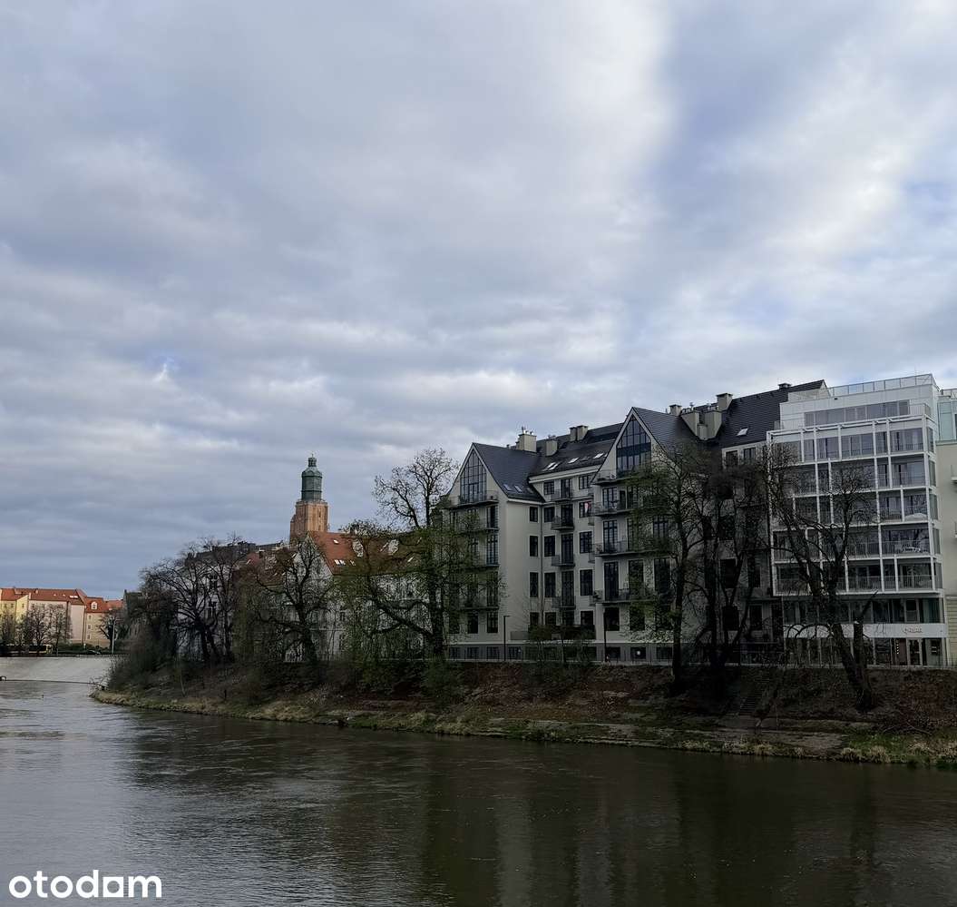2 POKOJE 42,65 m² . TARAS Z WIDOKIEM NA ODRĘ. GARAŻ. BEZ PROWIZJI