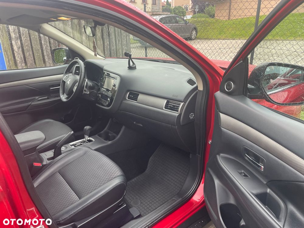 Mitsubishi Outlander 2.2 DID Intense + 4WD - 18