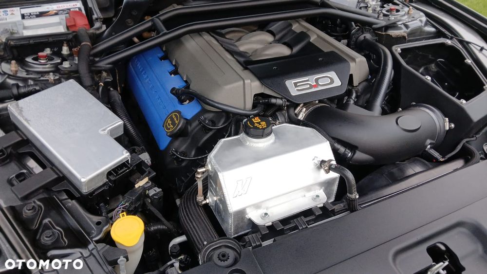 Ford Mustang 5.0 V8 GT - 2