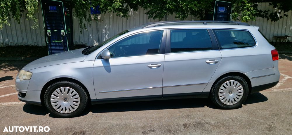 Volkswagen Passat - 4