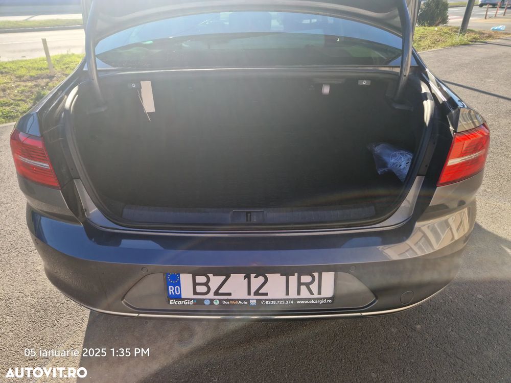 Volkswagen Passat 2.0 TDI SCR DSG Highline - 5