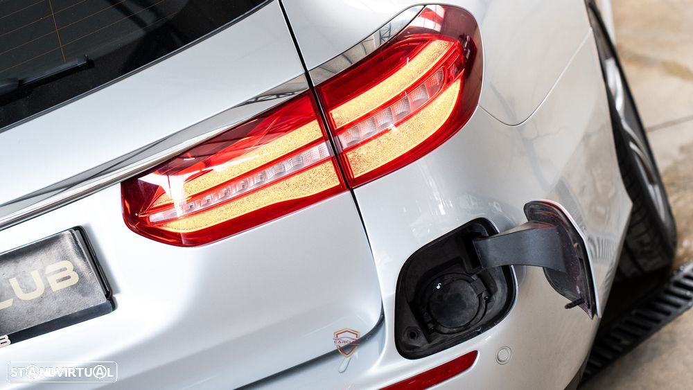 Mercedes-Benz E 300 de AMG Line - 12