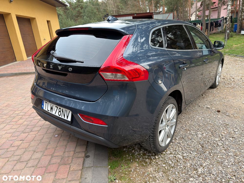 Volvo V40 D2 Drive-E R-Design Momentum - 2