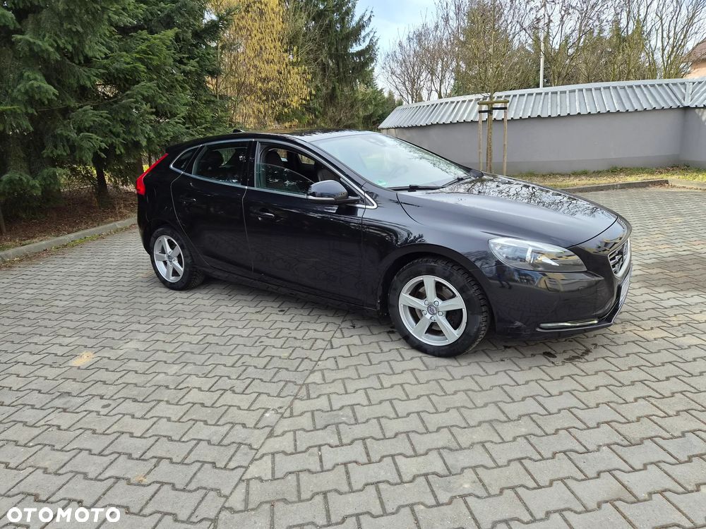 Volvo V40 T3 Kinetic - 4