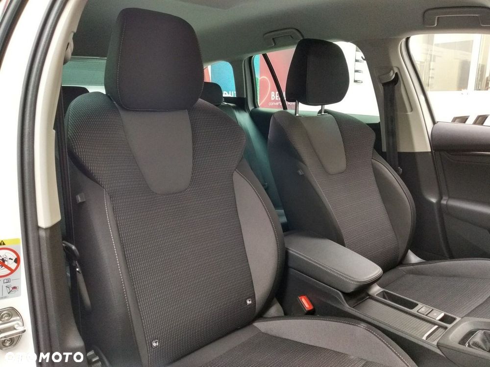 Skoda Octavia 1.5 TSI Business - 25