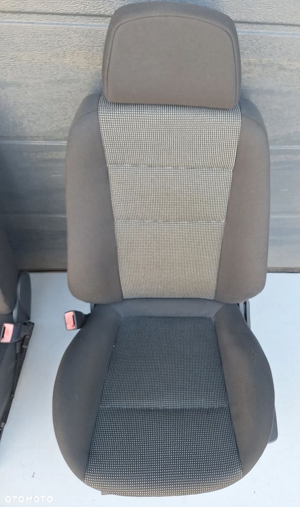 FOTEL PRAWY,  LEWY PRZÓD OPEL ASTRA H,/III 5 DRZWIOWA - EUROPA - 6