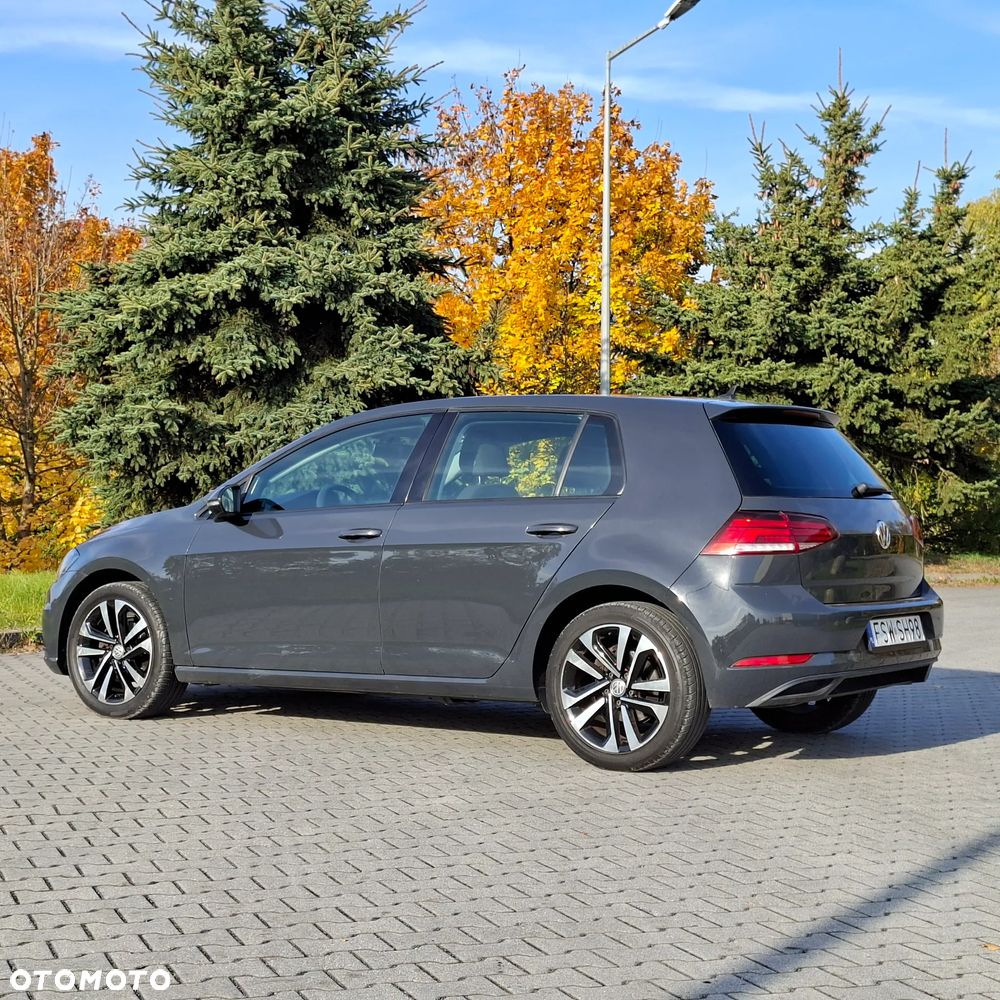 Volkswagen Golf 1.0 TSI (BlueMotion Technology) DSG Trendline - 4