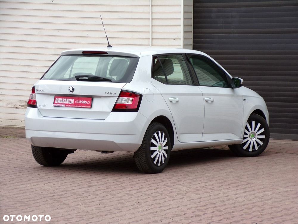 Skoda Fabia - 10