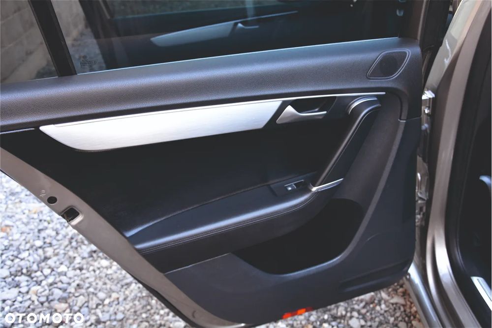 Volkswagen Passat 2.0 TDI Highline DSG - 20