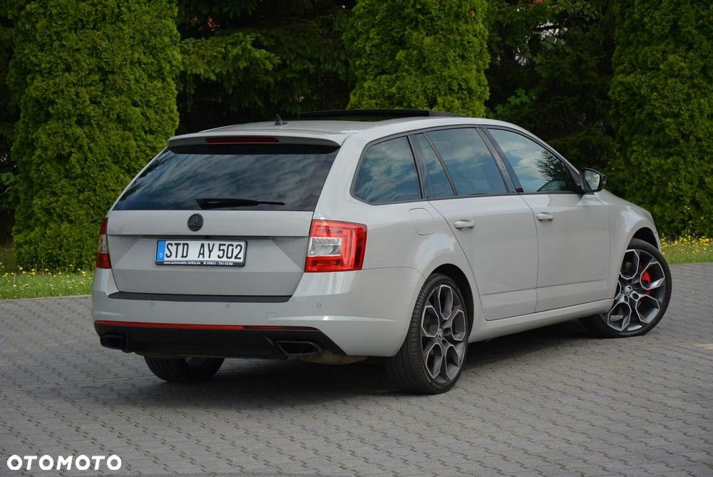 Skoda Octavia 2.0 TSI RS 230 DSG - 12