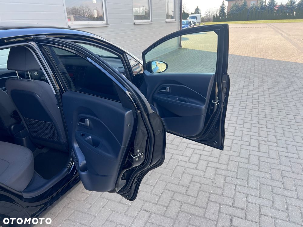 Kia Rio 1.4 Dream Team Edition - 20