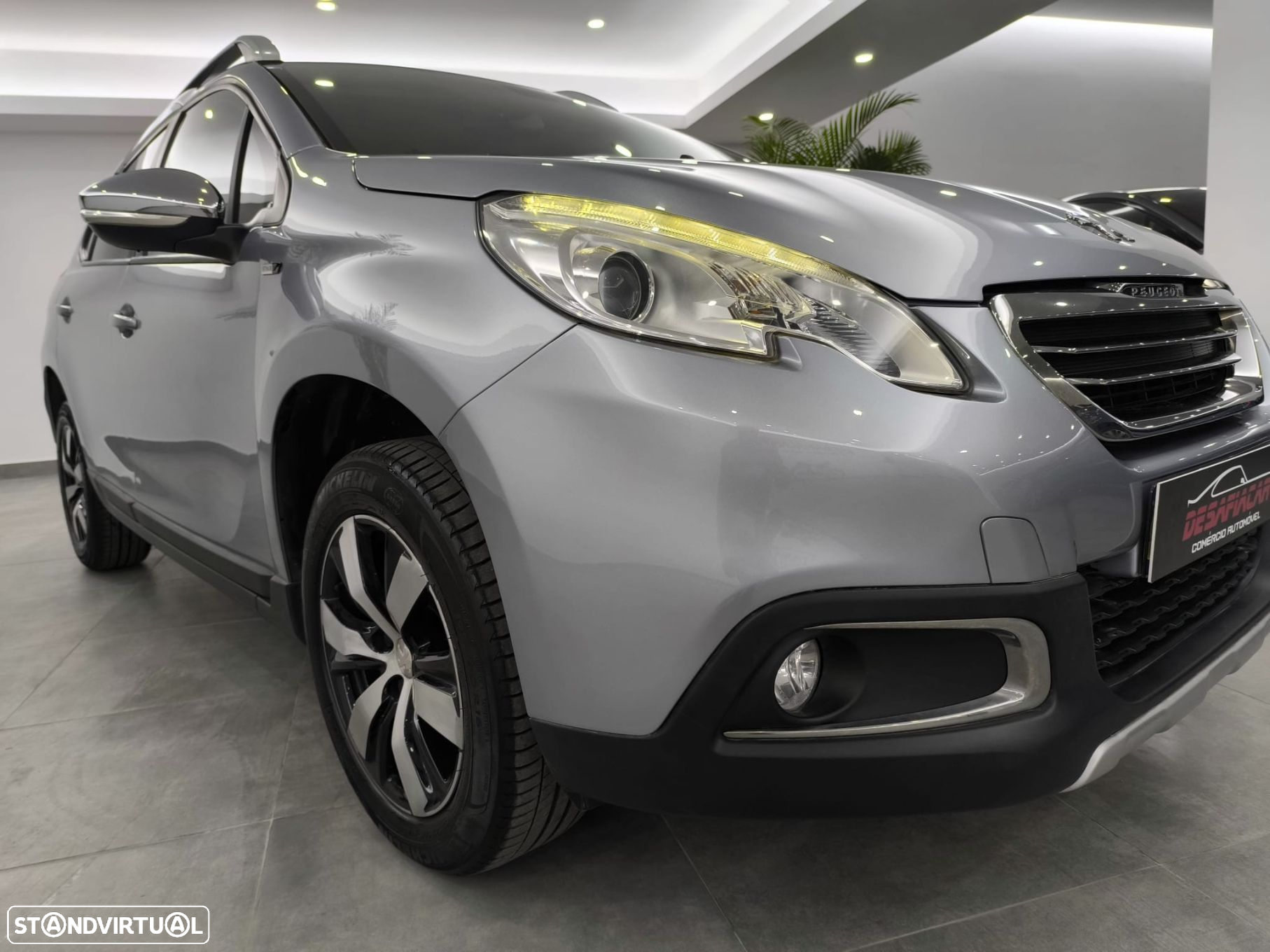 Peugeot 2008 1.2 PureTech Style - 15