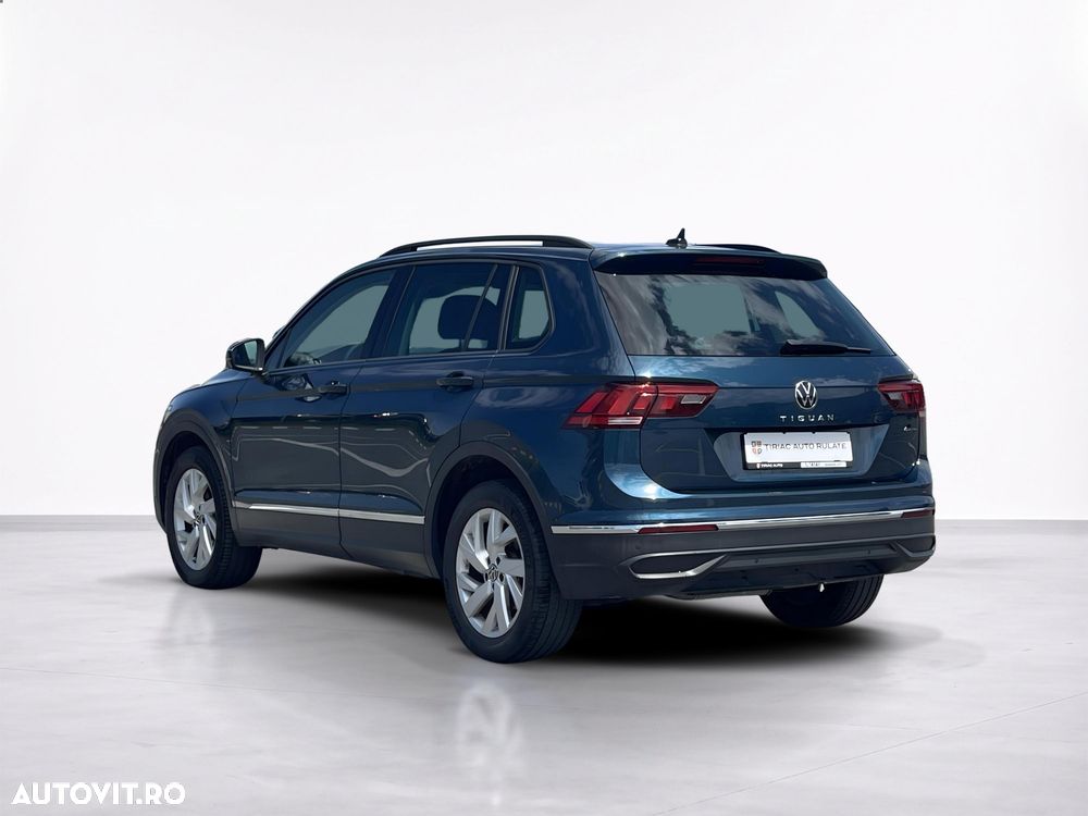 Volkswagen Tiguan - 4