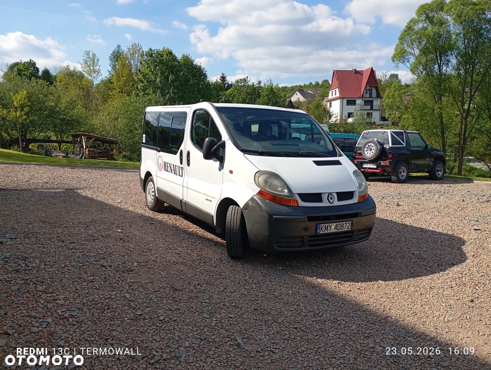 Renault Trafic Passenger - 1
