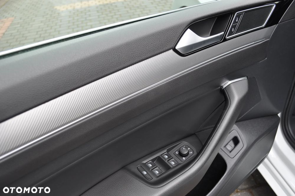 Volkswagen Arteon 2.0 TSI 4Motion R-Line DSG - 12