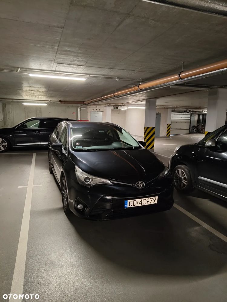 Toyota Avensis 2.0 D-4D Active Business - 2