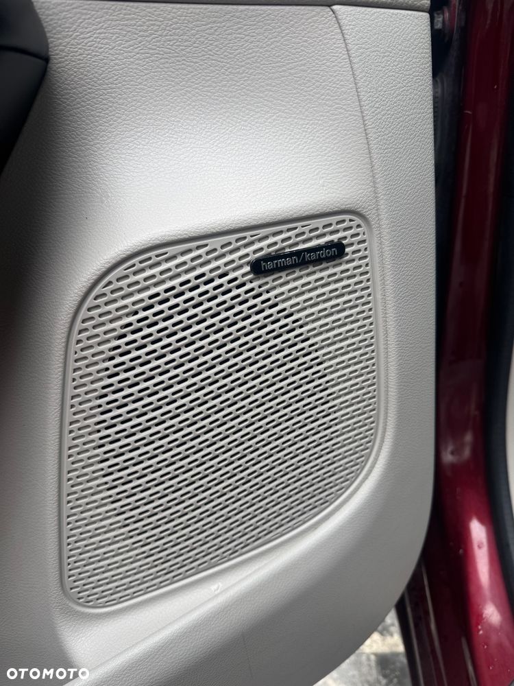 Chrysler Pacifica - 11