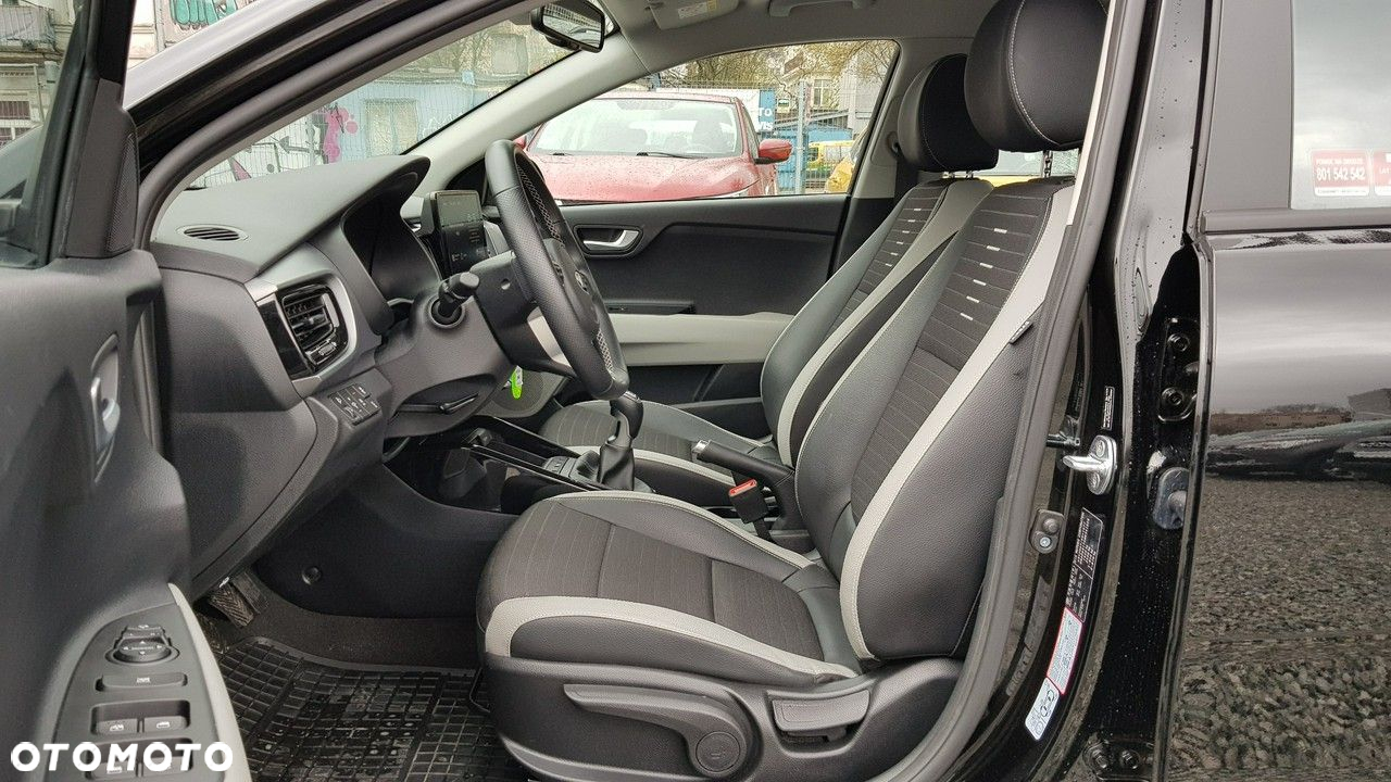 Kia Stonic 1.2 L - 13