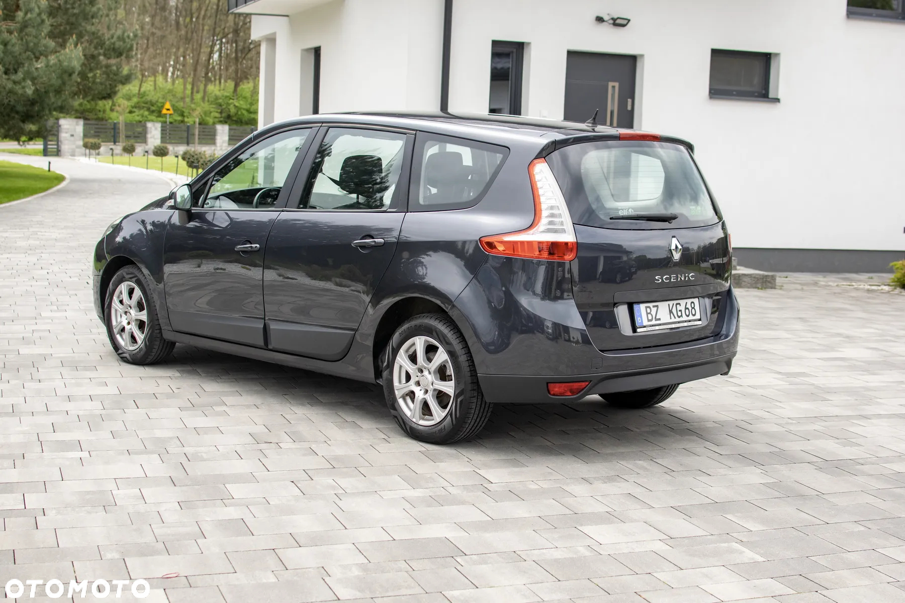 Renault Grand Scenic - 24