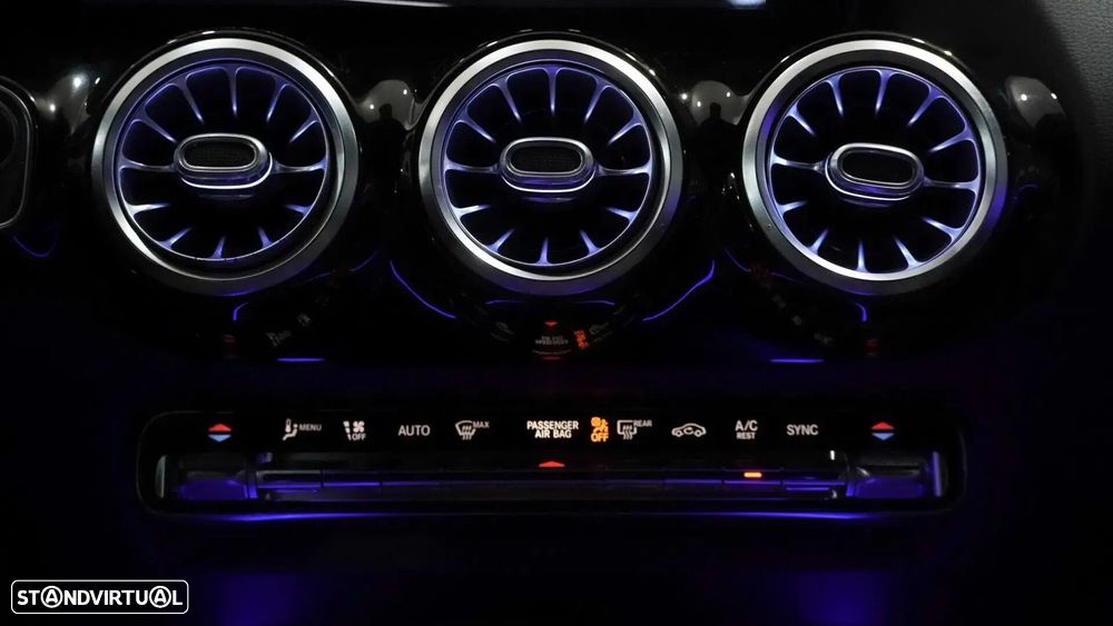 Mercedes-Benz GLA 200 d 8G-DCT Progressive Advanced - 26