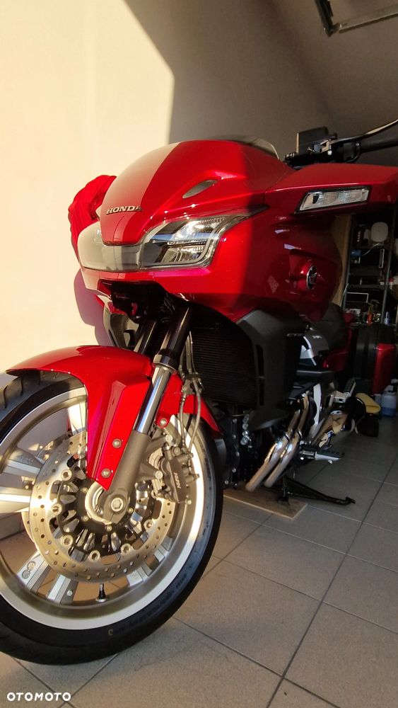 Honda CTX - 17