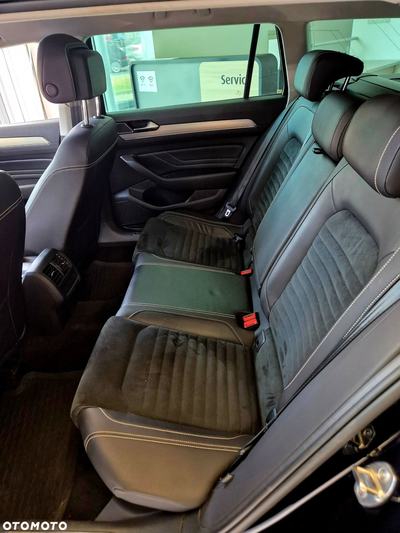 Volkswagen Passat 2.0 TSI Elegance DSG - 11