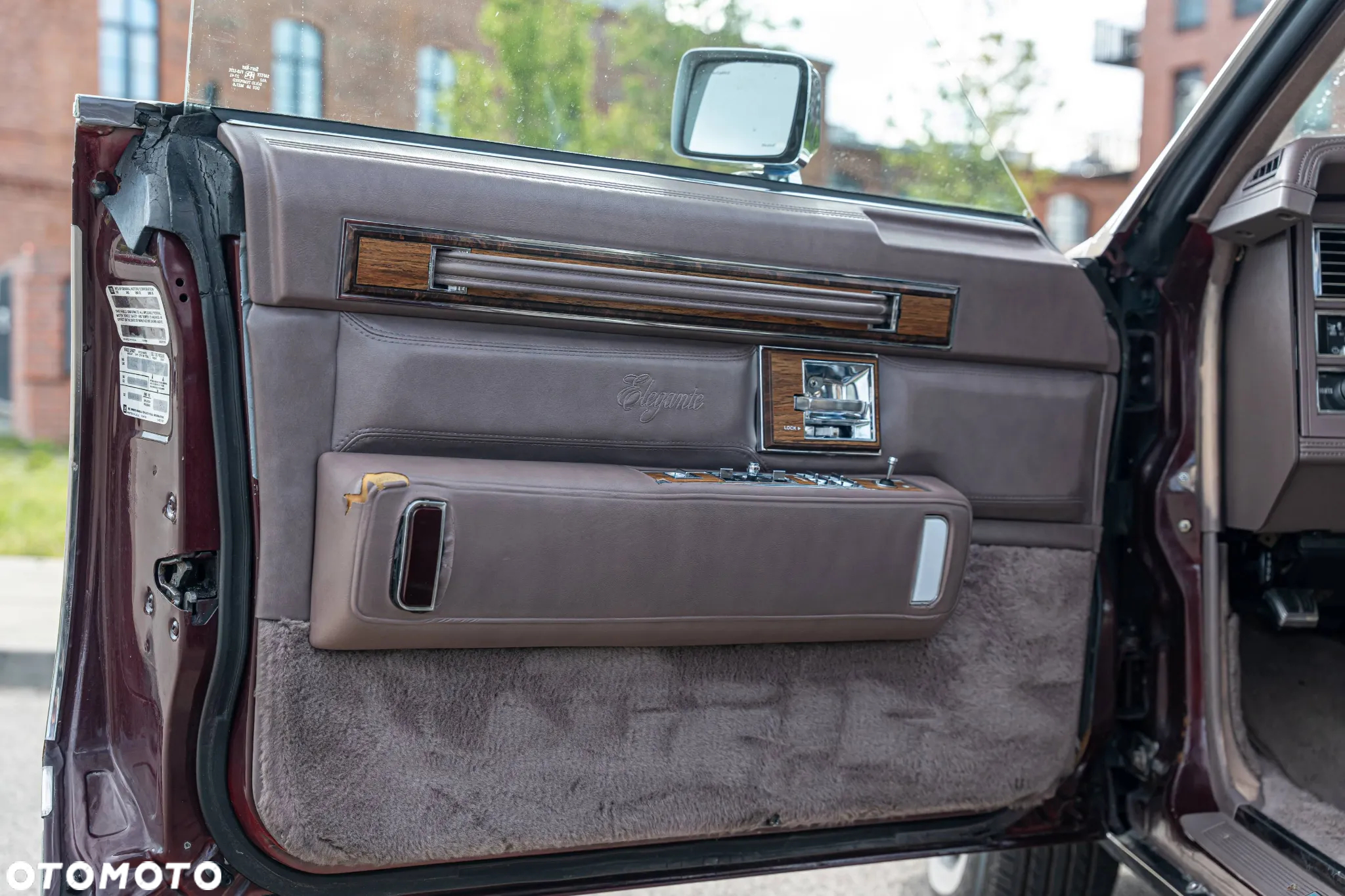 Cadillac Seville - 19