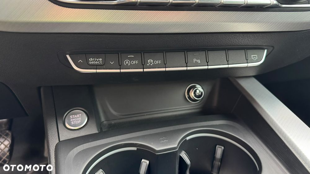 Audi A4 Avant 2.0 TDI Design - 25
