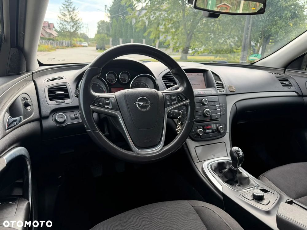 Opel Insignia - 15